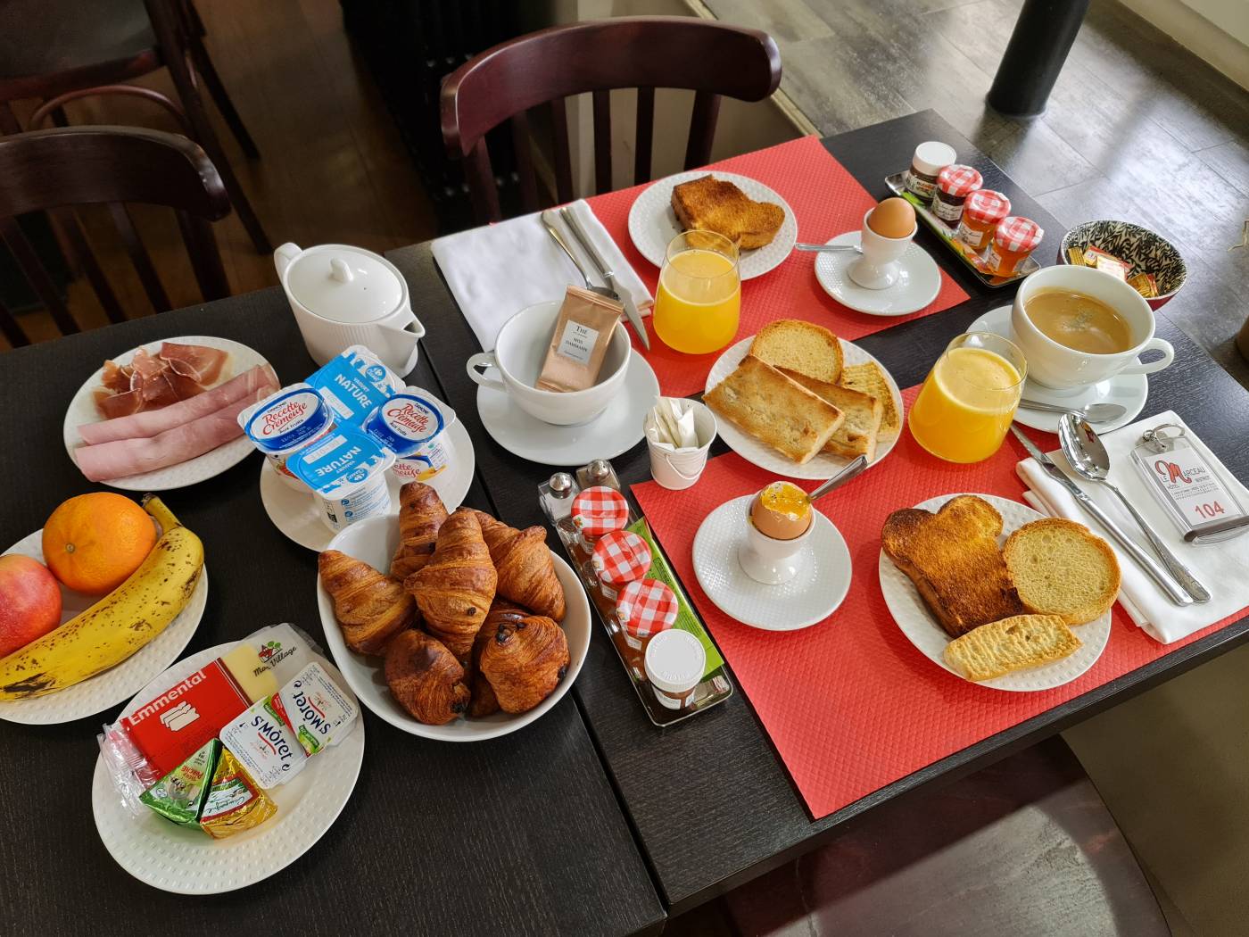 Petit Déjeuner Continental