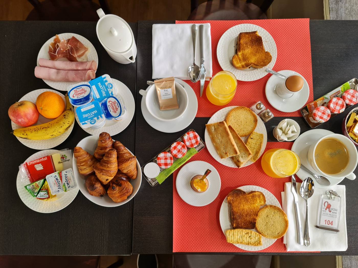 PETIT DEJEUNER CONTINENTAL Au Marceau